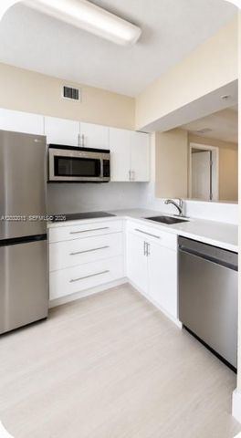 1 Glen Royal Parkway 1210, Miami, FL 33125