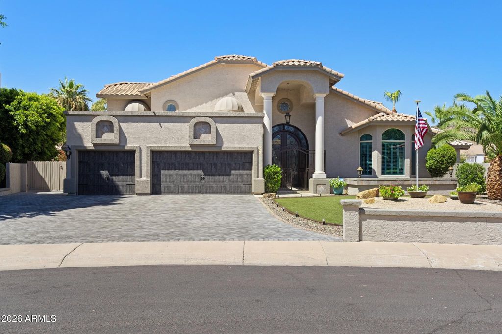 5866 W DEL LAGO Circle, Glendale, AZ 85308 — exterior