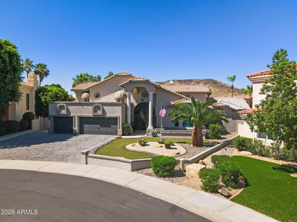 5866 W DEL LAGO Circle, Glendale, AZ 85308 — photo 2
