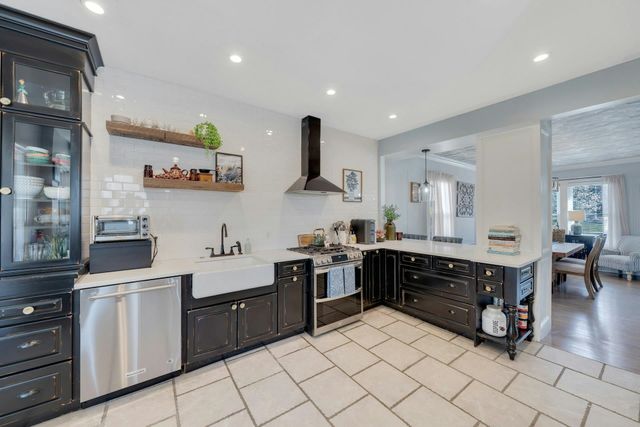 158 CARMITA AVE, Rutherford, NJ 07070