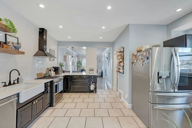 158 CARMITA AVE, Rutherford, NJ 07070