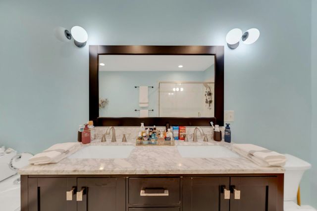 158 CARMITA AVE, Rutherford, NJ 07070