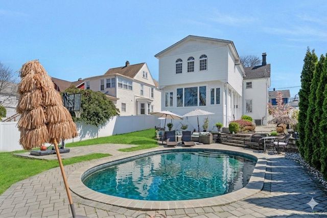 158 CARMITA AVE, Rutherford, NJ 07070