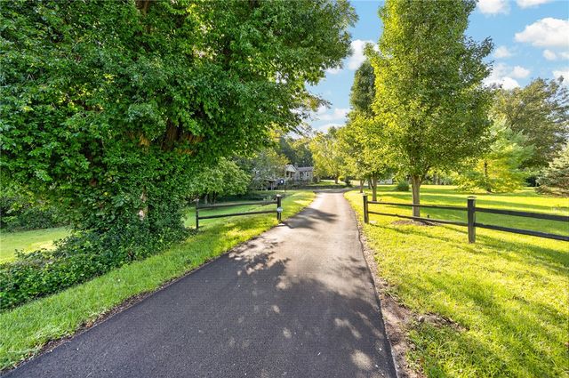 1660 E Central Avenue, Miamisburg, OH 45342