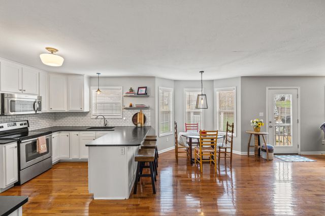 104 Greenfield Court, Danville, KY 40422