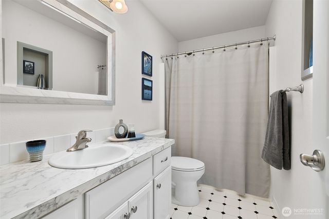 6205 Karat Court SW, Tumwater, WA 98512