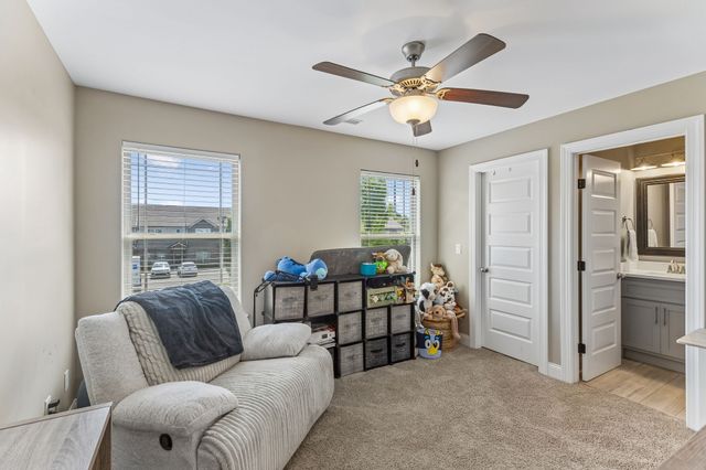 555 Gresham Ln Unit 2D, Murfreesboro, TN 37129