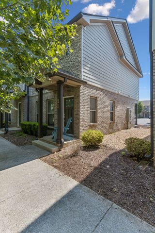 555 Gresham Ln Unit 2D, Murfreesboro, TN 37129