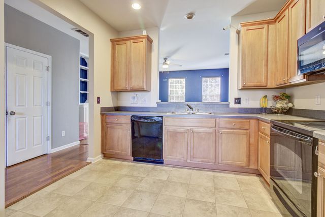 905 Hemingway Circle, Summerville, SC 29483