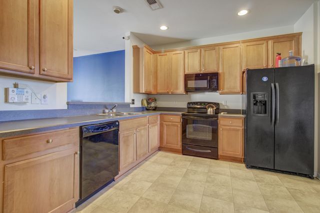 905 Hemingway Circle, Summerville, SC 29483