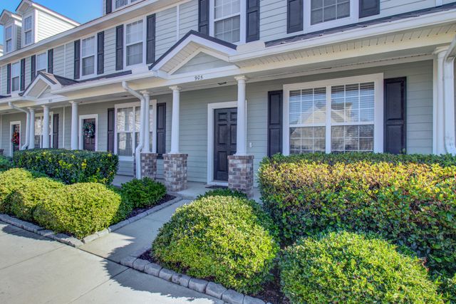 905 Hemingway Circle, Summerville, SC 29483