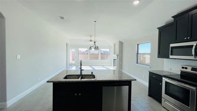 513 Redbud Drive, Royse City, TX 75189