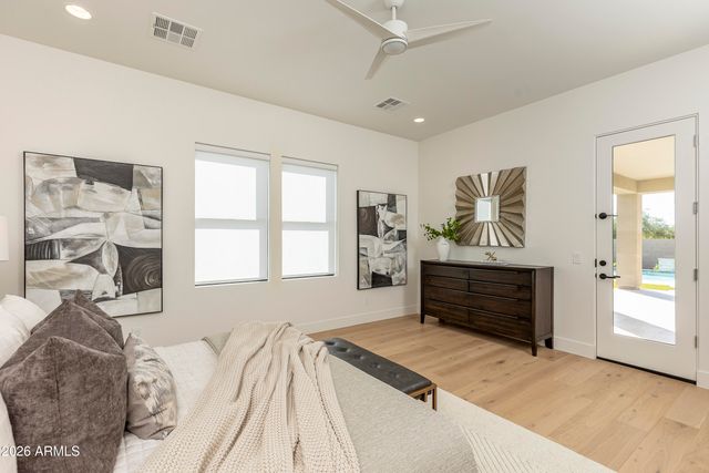 3021 E Rosemonte Drive, Phoenix, AZ 85050