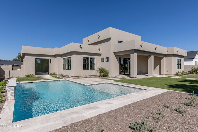 3021 E Rosemonte Drive, Phoenix, AZ 85050