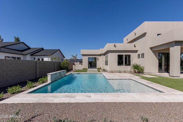 3021 E Rosemonte Drive, Phoenix, AZ 85050
