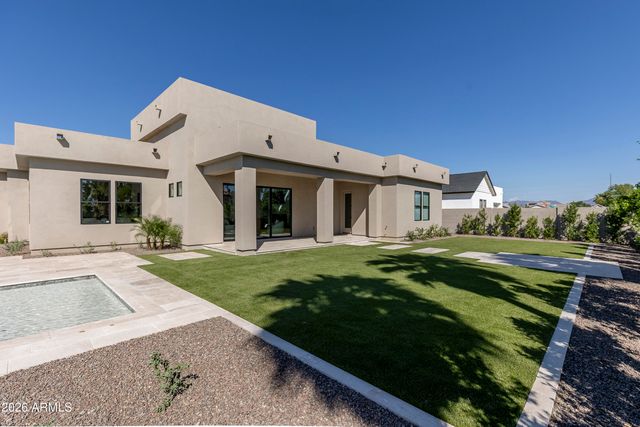 3021 E Rosemonte Drive, Phoenix, AZ 85050