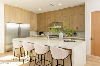 3021 E Rosemonte Drive, Phoenix, AZ 85050