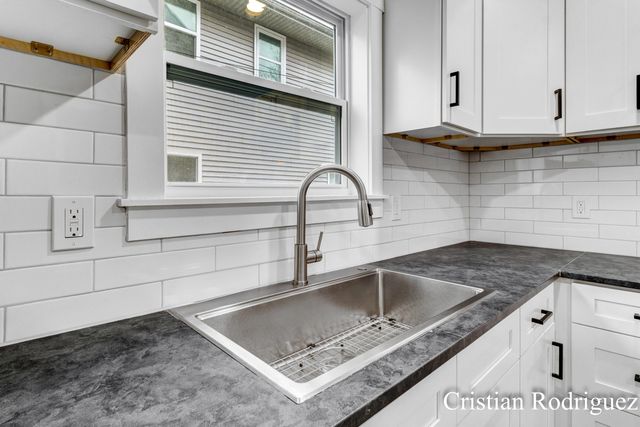 145 Nw Straight Avenue Nw, City Of Grand Rapids, MI 49504