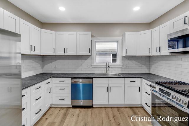 145 Nw Straight Avenue Nw, City Of Grand Rapids, MI 49504