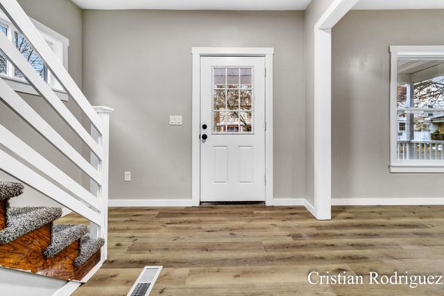 145 Nw Straight Avenue Nw, City Of Grand Rapids, MI 49504