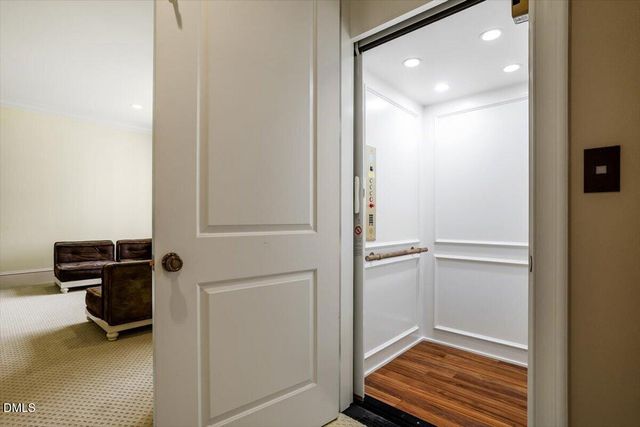1015 Venetian Court, Cary, NC 27518