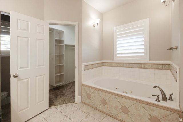 5042 S VIKING DR, South Ogden, UT 84403