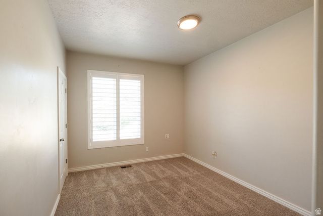 5042 S VIKING DR, South Ogden, UT 84403