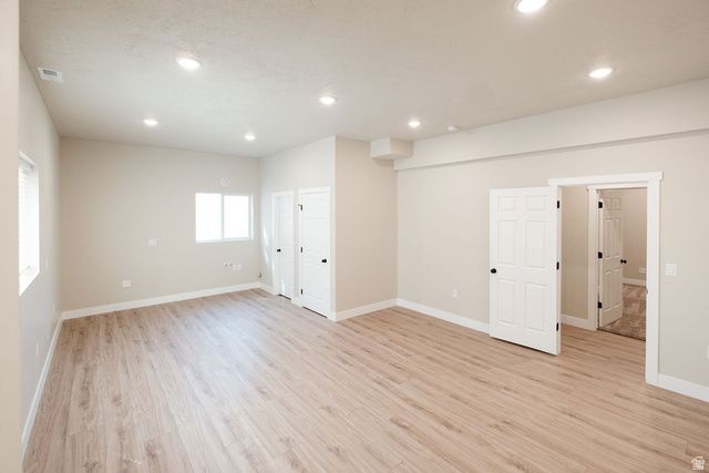 5042 S VIKING DR, South Ogden, UT 84403