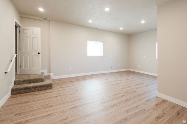 5042 S VIKING DR, South Ogden, UT 84403