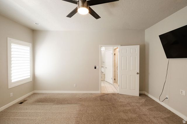 5042 S VIKING DR, South Ogden, UT 84403