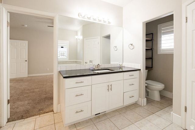 5042 S VIKING DR, South Ogden, UT 84403
