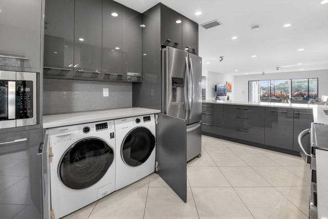 33 Westgate Lane C, Boynton Beach, FL 33436