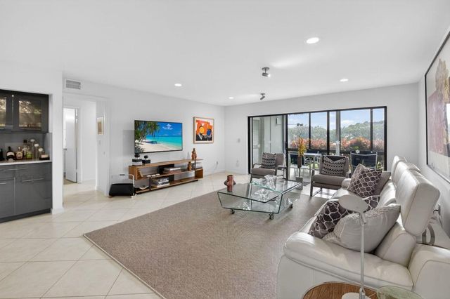 33 Westgate Lane C, Boynton Beach, FL 33436