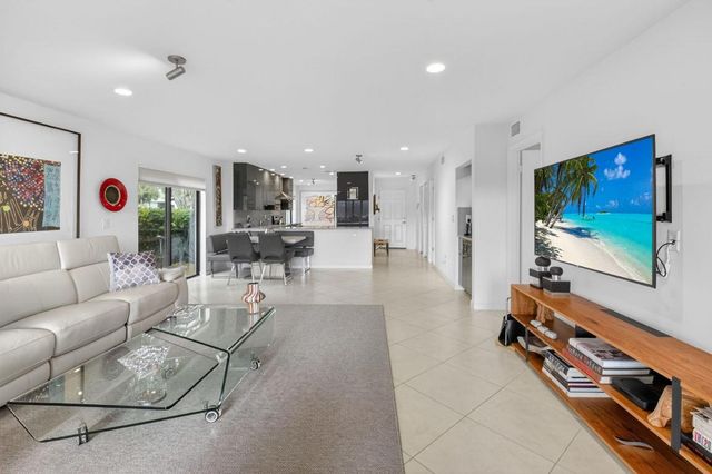 33 Westgate Lane C, Boynton Beach, FL 33436