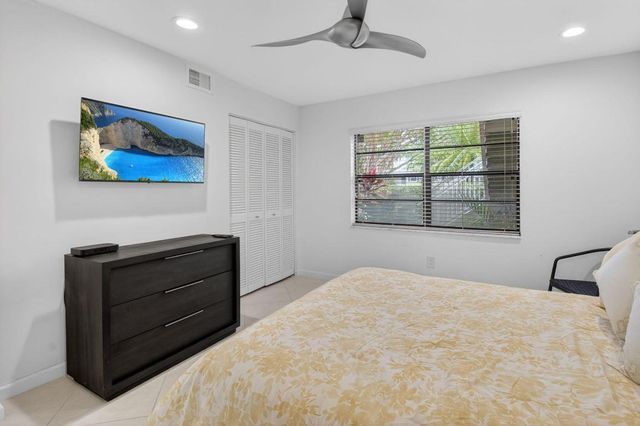 33 Westgate Lane C, Boynton Beach, FL 33436