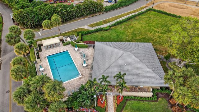 33 Westgate Lane C, Boynton Beach, FL 33436