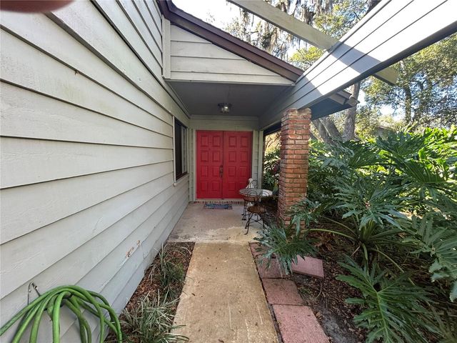 906 VILLAGE GREEN ROAD, Deland, FL 32720