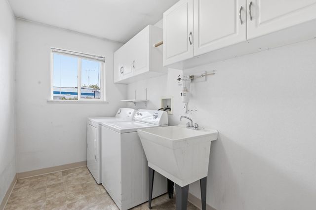 123 N STEVENS St, Deer Park, WA 99006