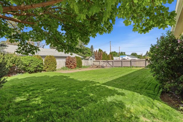 123 N STEVENS St, Deer Park, WA 99006