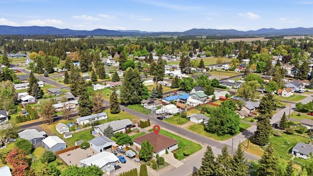 123 N STEVENS St, Deer Park, WA 99006