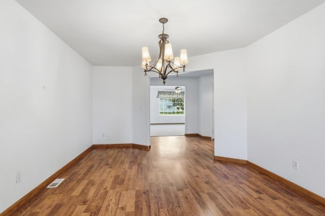 123 N STEVENS St, Deer Park, WA 99006