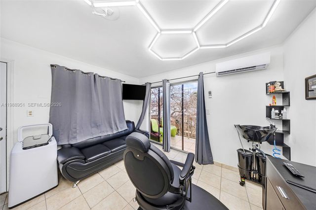 605 NW 34th Avenue, Miami, FL 33125