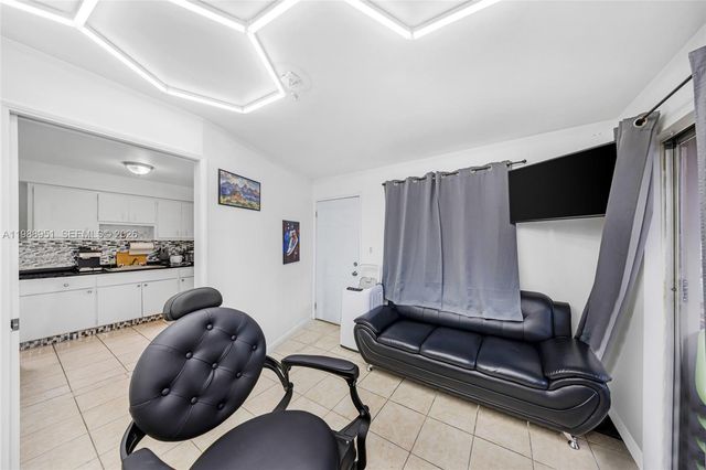 605 NW 34th Avenue, Miami, FL 33125