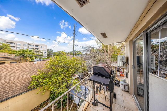 605 NW 34th Avenue, Miami, FL 33125
