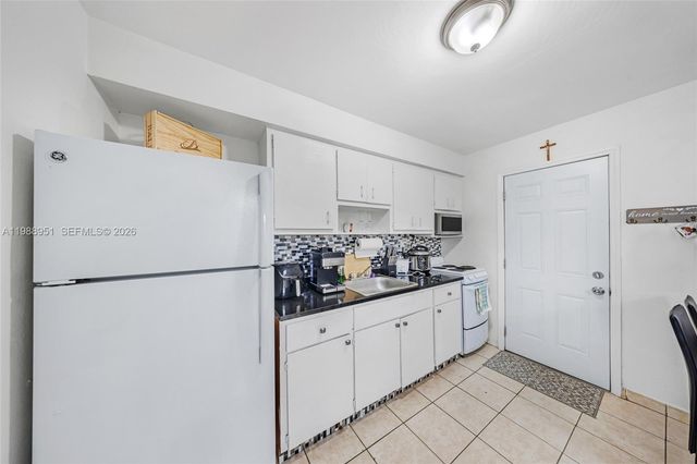 605 NW 34th Avenue, Miami, FL 33125