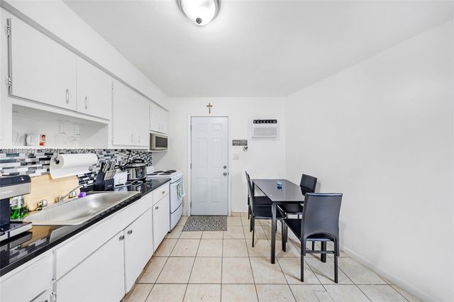 605 NW 34th Avenue, Miami, FL 33125