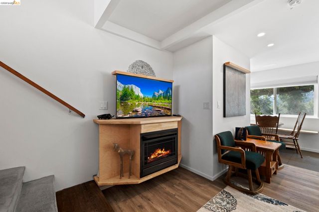 19032 Dyer Ct 12, Groveland, CA 95321