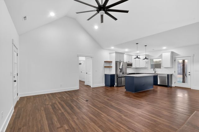 249 Claypool Rd, Bethpage, TN 37022