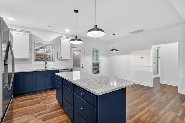 249 Claypool Rd, Bethpage, TN 37022