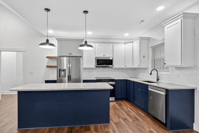 249 Claypool Rd, Bethpage, TN 37022